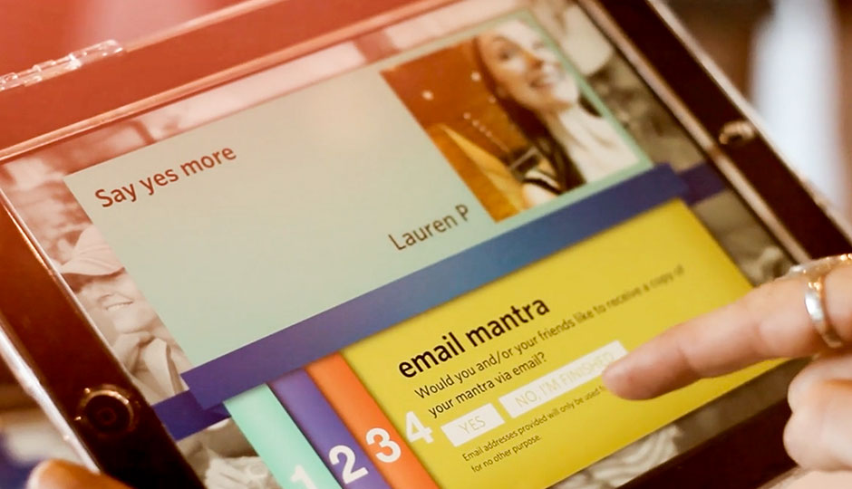 Alan Weaving, CreativeElements.ca, Visa, SeaWheeze, mantra wall, digital wall, video wall, interactive, outdoor, experiential, ipad, app